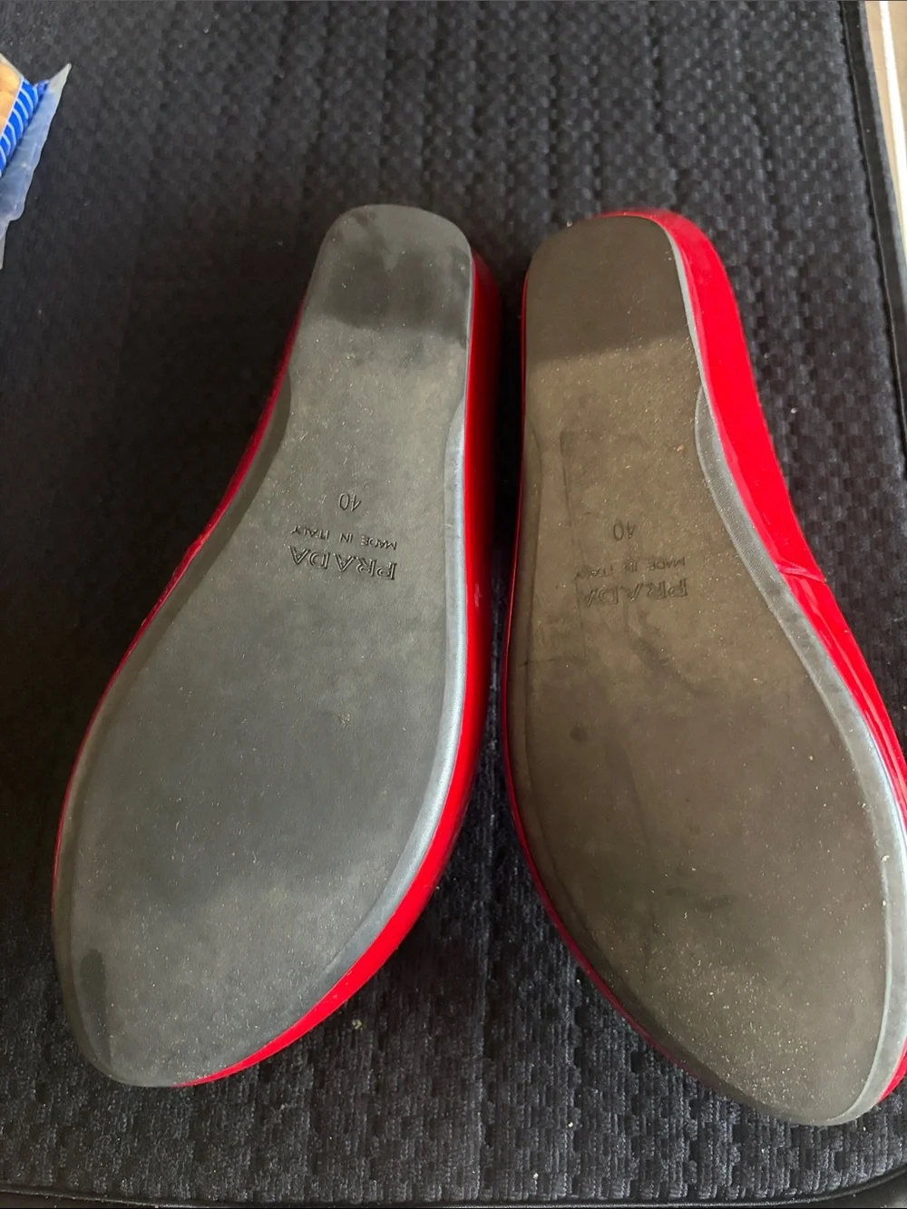 PRADA Red Patent Leather Thong wedge sandals
